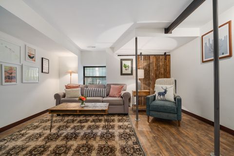 Tiny photo for 1929 N Maud Avenue, Chicago, IL 60614 (MLS # 12466503)