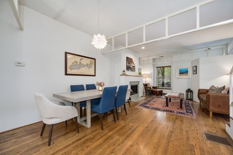 Tiny photo for 1929 N Maud Avenue, Chicago, IL 60614 (MLS # 12466503)