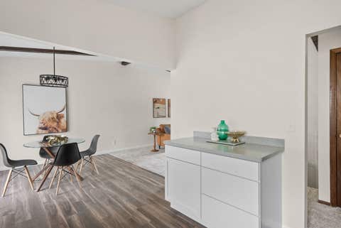 Tiny photo for 4105 Greenway Drive, Davenport, IA 52804 (MLS # 12723582)