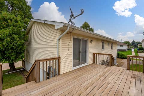 Tiny photo for 4105 Greenway Drive, Davenport, IA 52804 (MLS # 12723582)