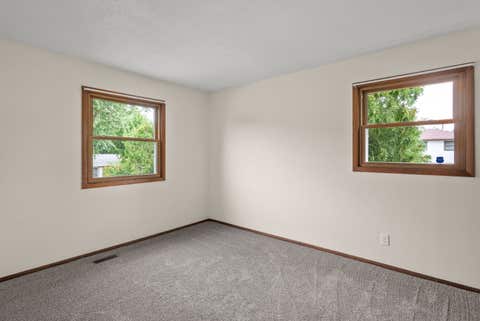 Tiny photo for 4105 Greenway Drive, Davenport, IA 52804 (MLS # 12723582)