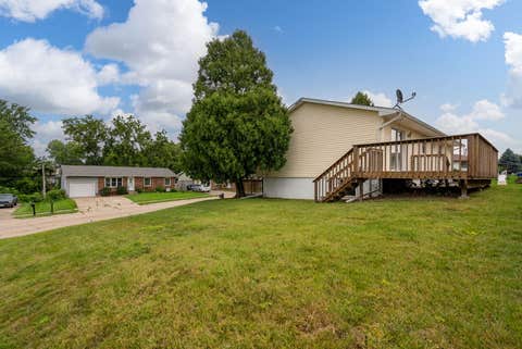 Tiny photo for 4105 Greenway Drive, Davenport, IA 52804 (MLS # 12723582)