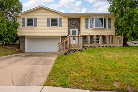 Photo of 4105 Greenway Drive, Davenport, IA 52804 (MLS # 12723582)