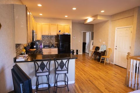 Tiny photo for 225 E 59TH Street #1, Chicago, IL 60637 (MLS # 12533867)