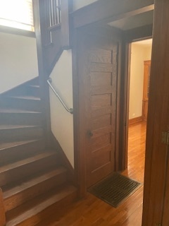 557 N Leamington Avenue