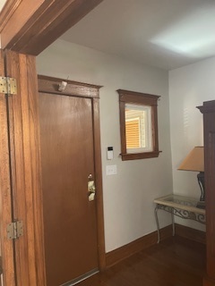 557 N Leamington Avenue