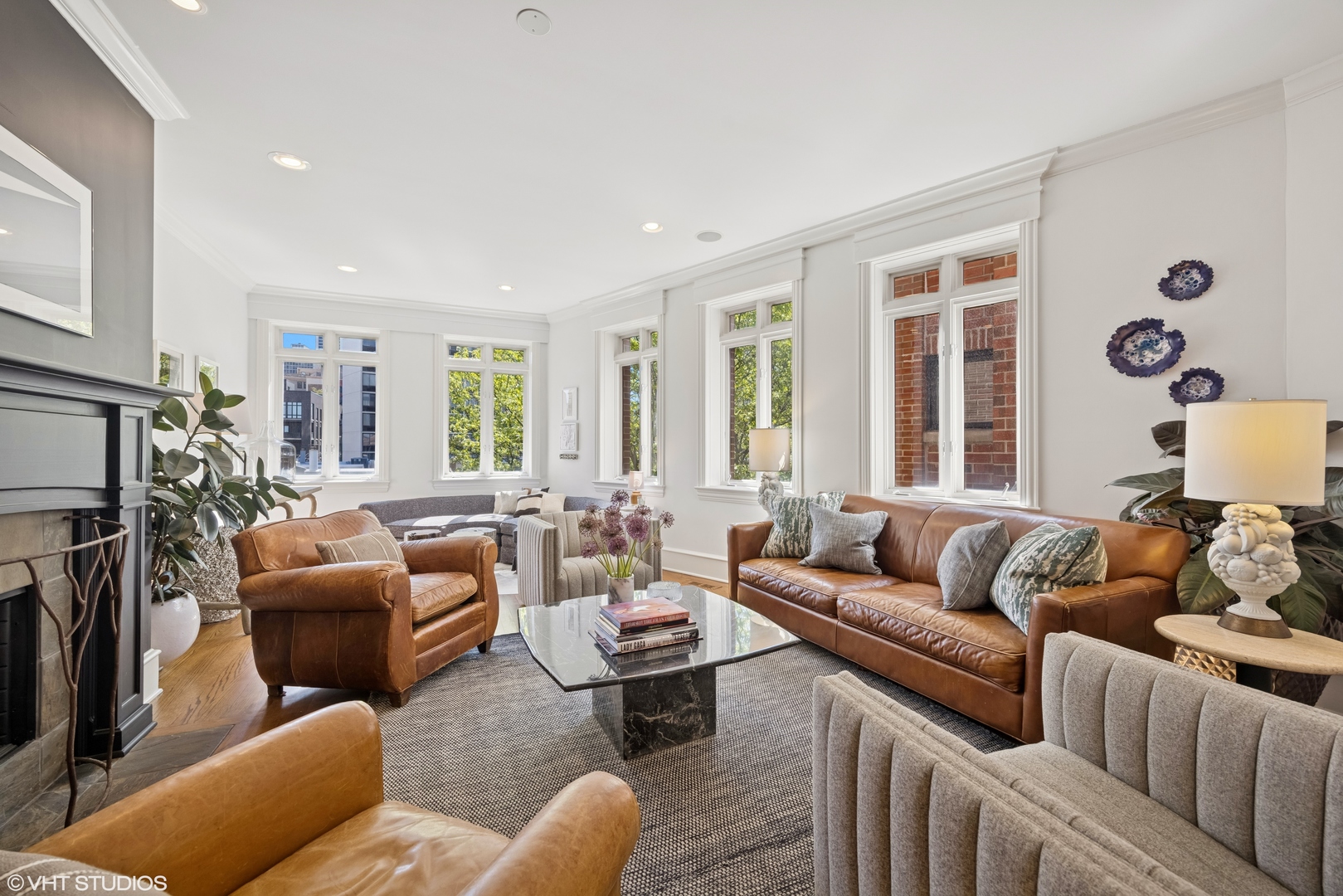 2720 N Lehmann Court 4