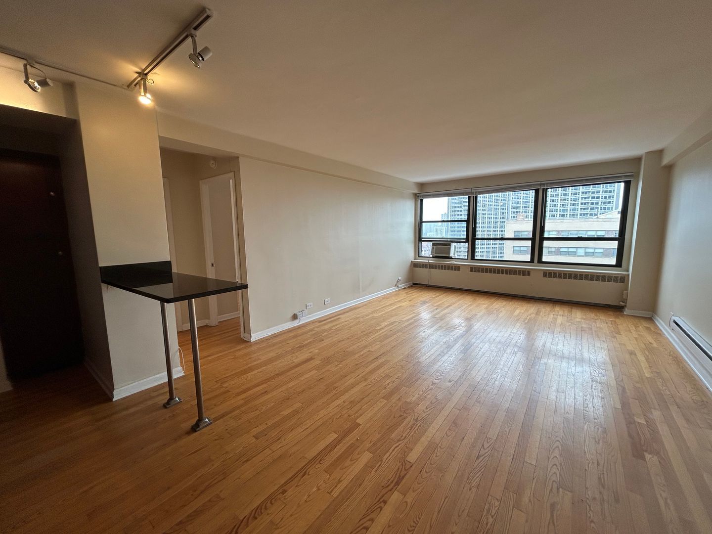 4180 N Marine Drive 1212