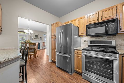 Tiny photo for 1200 Tennyson Lane #8, Naperville, IL 60540 (MLS # 12616623)