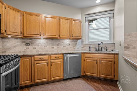 Tiny photo for 1200 Tennyson Lane #8, Naperville, IL 60540 (MLS # 12616623)