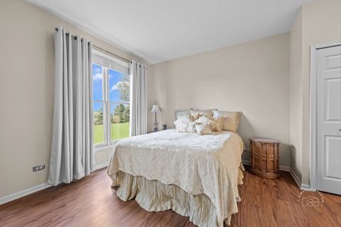 Tiny photo for 1200 Tennyson Lane #8, Naperville, IL 60540 (MLS # 12616623)