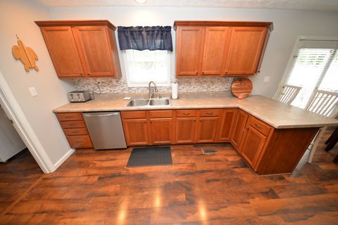 Tiny photo for 401 E Beacon Court, Mt Vernon, IL 62864 (MLS # 12617742)