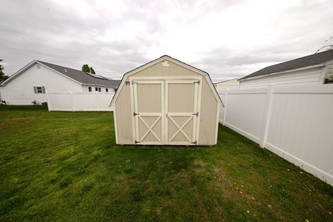 Tiny photo for 401 E Beacon Court, Mt Vernon, IL 62864 (MLS # 12617742)