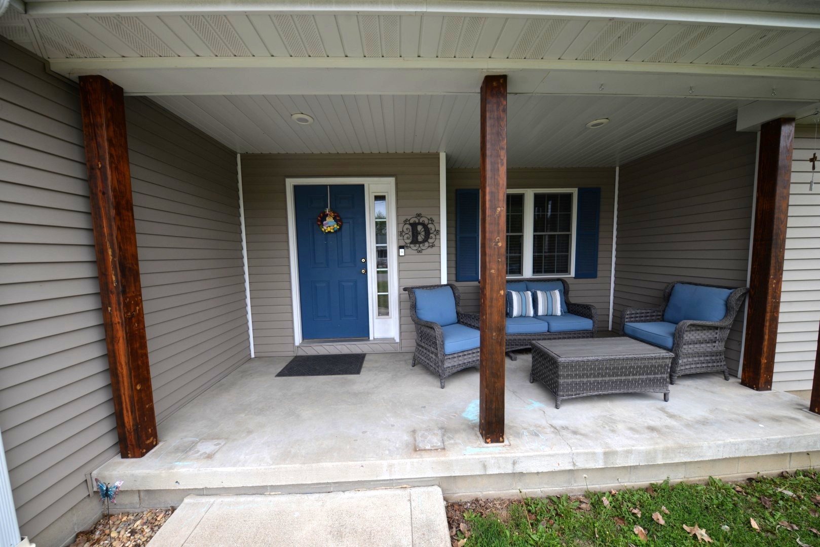 401 E Beacon Court