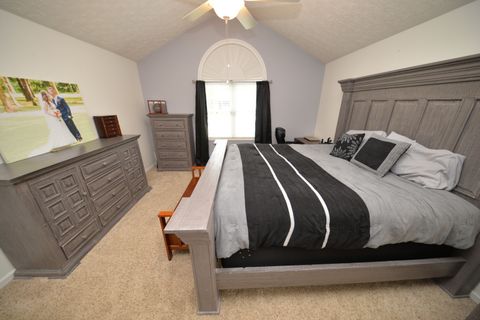 Tiny photo for 401 E Beacon Court, Mt Vernon, IL 62864 (MLS # 12617742)