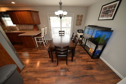 Tiny photo for 401 E Beacon Court, Mt Vernon, IL 62864 (MLS # 12617742)