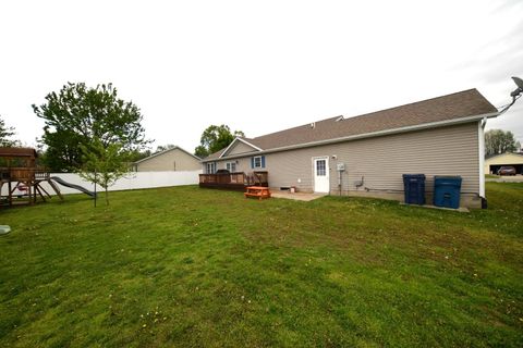 Tiny photo for 401 E Beacon Court, Mt Vernon, IL 62864 (MLS # 12617742)