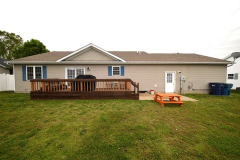 Tiny photo for 401 E Beacon Court, Mt Vernon, IL 62864 (MLS # 12617742)