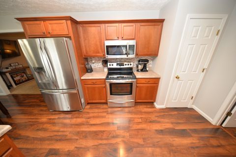 Tiny photo for 401 E Beacon Court, Mt Vernon, IL 62864 (MLS # 12617742)