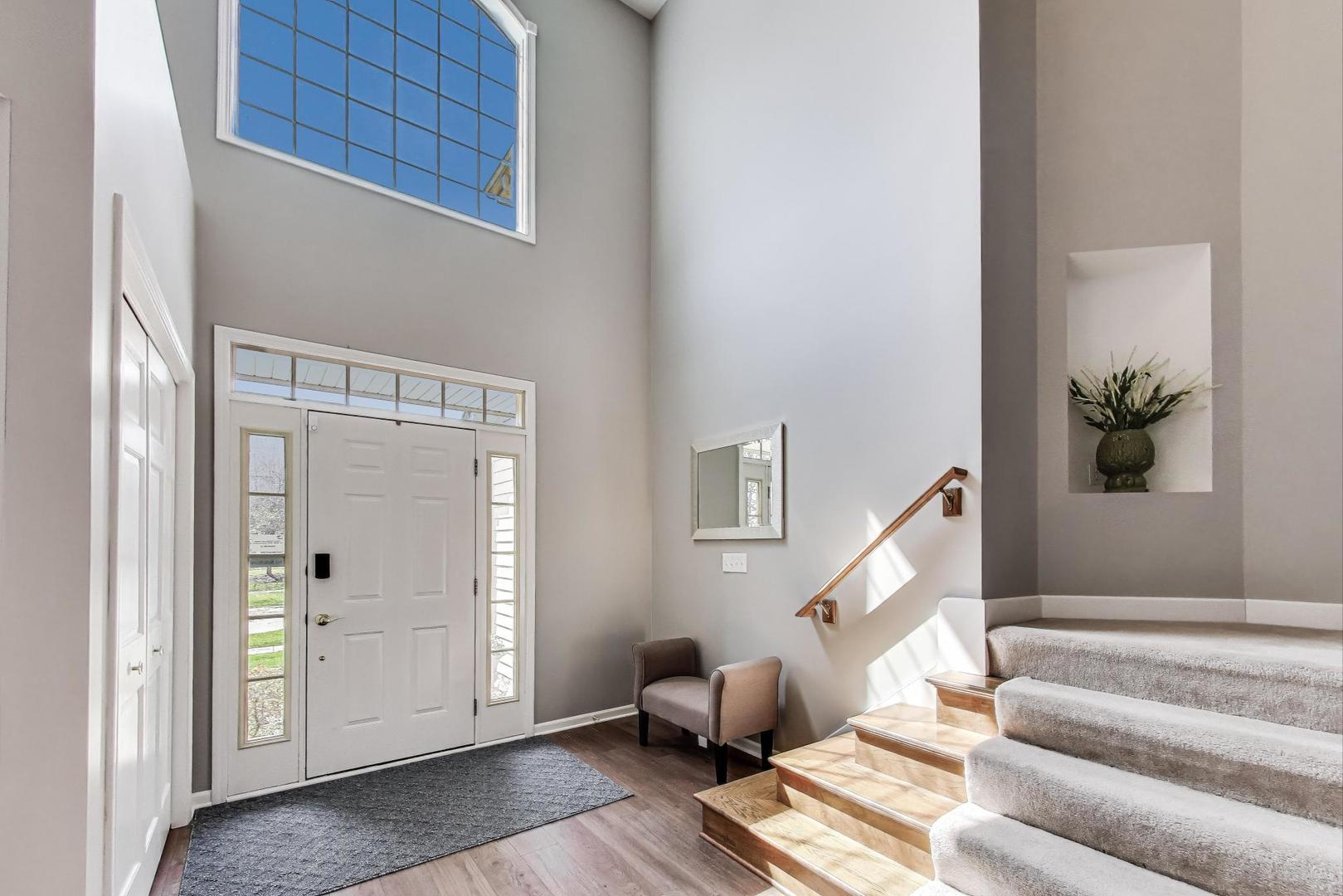 39W188 Pauley Square