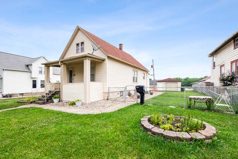 Photo of 2819 Commercial Avenue, South Chicago Heights, IL 60411 (MLS # 12712315)