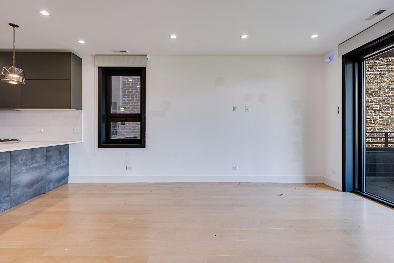 1524 W Chicago Avenue W 2E