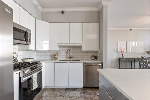 Tiny photo for 1122 N DEARBORN Street #7E, Chicago, IL 60610 (MLS # 12741003)