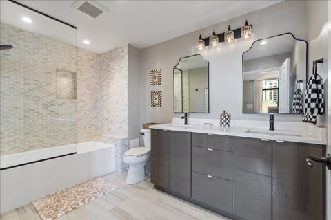 Tiny photo for 1122 N DEARBORN Street #7E, Chicago, IL 60610 (MLS # 12741003)