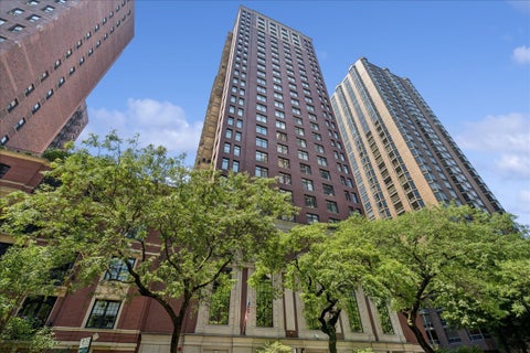 Photo of 1122 N DEARBORN Street #7E, Chicago, IL 60610 (MLS # 12741003)