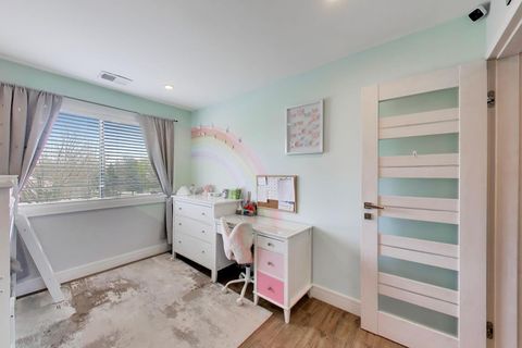 Tiny photo for 1400 N Elmhurst Road #319, Mount Prospect, IL 60056 (MLS # 12656135)