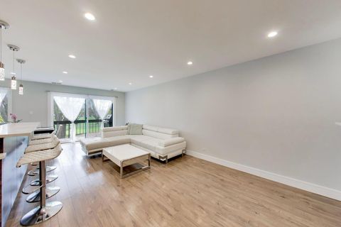 Tiny photo for 1400 N Elmhurst Road #319, Mount Prospect, IL 60056 (MLS # 12656135)