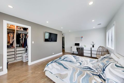 Tiny photo for 1400 N Elmhurst Road #319, Mount Prospect, IL 60056 (MLS # 12656135)