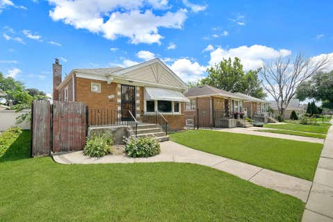 Tiny photo for 5249 S Ridgeway Avenue, Chicago, IL 60632 (MLS # 12722664)