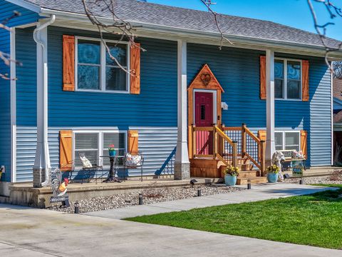 Photo of 4 Maplewood Lane, Ottawa, IL 61350 (MLS # 12547820)