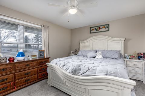 Tiny photo for 4 Maplewood Lane, Ottawa, IL 61350 (MLS # 12547820)