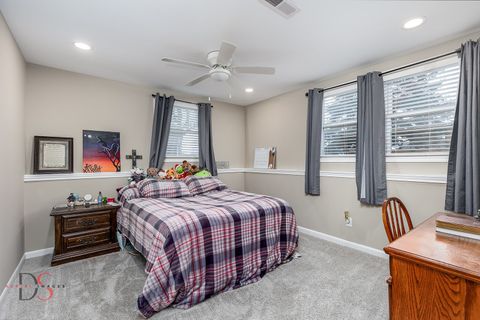 Tiny photo for 4 Maplewood Lane, Ottawa, IL 61350 (MLS # 12547820)