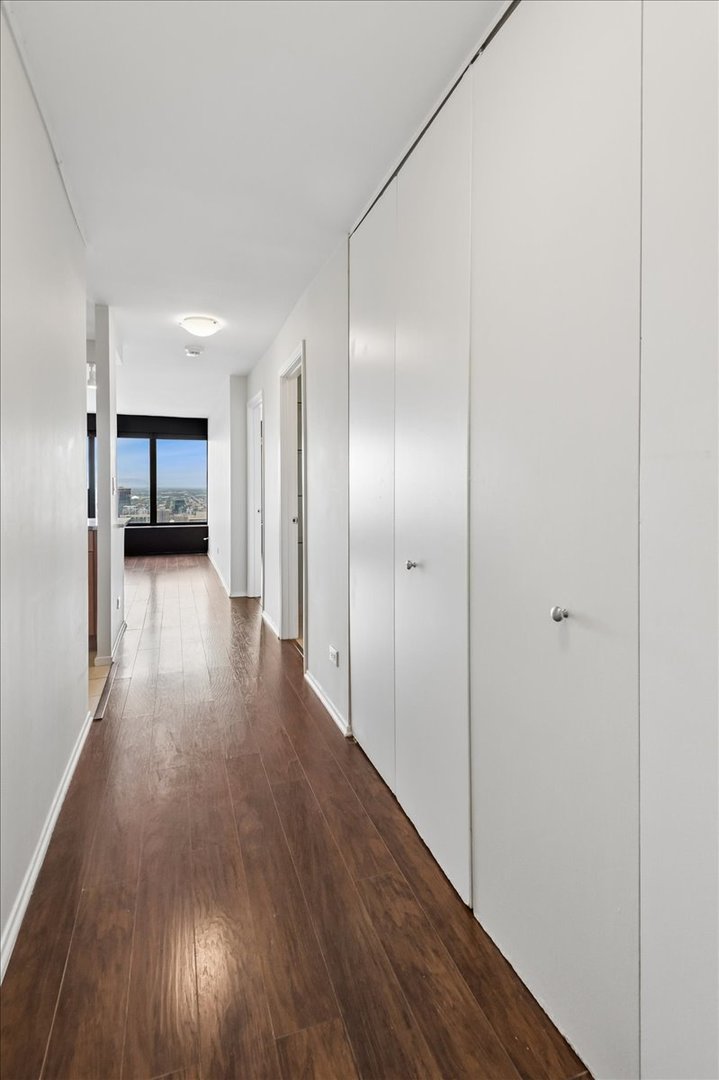 30 E Huron Street 4905