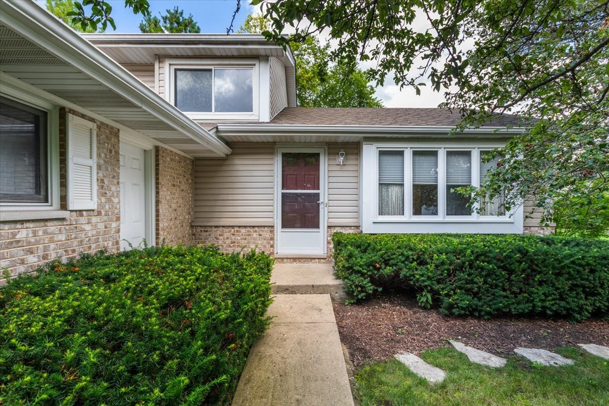 235 Indianwood Lane