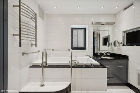 Tiny photo for 1100 N Lake Shore Drive #33A, Chicago, IL 60611 (MLS # 12528204)