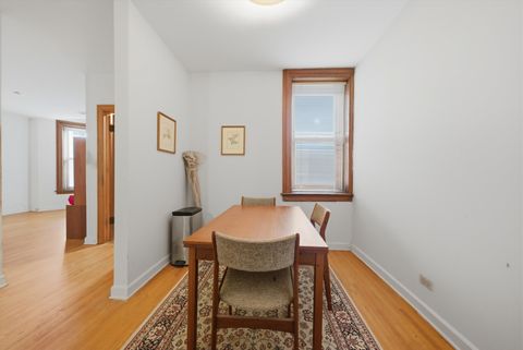 Tiny photo for 550 W Surf Street #319, Chicago, IL 60657 (MLS # 12610329)