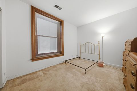 Tiny photo for 550 W Surf Street #319, Chicago, IL 60657 (MLS # 12610329)