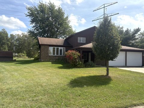 Photo of 495 Trotter Drive, Coal City, IL 60416 (MLS # 12478317) Photo of 495 Trotter Drive, Coal City, IL 60416 (MLS # 12478317)