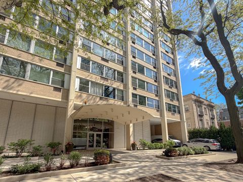 Photo of 336 W Wellington Avenue #405, Chicago, IL 60657 (MLS # 12642410)