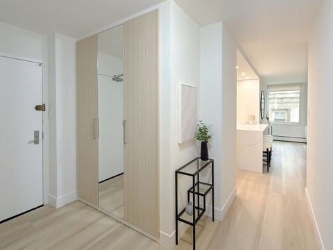 Tiny photo for 336 W Wellington Avenue #405, Chicago, IL 60657 (MLS # 12642410)