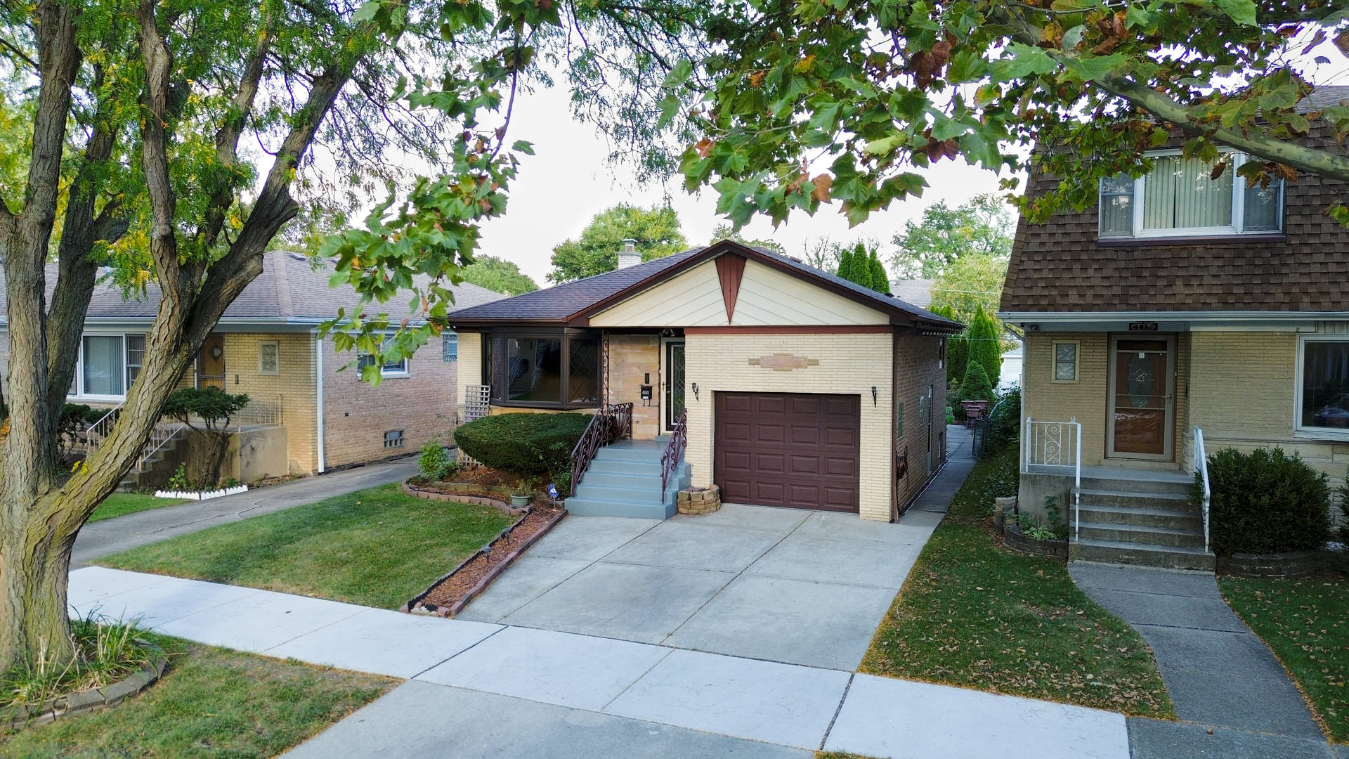 4841 N Rutherford Avenue