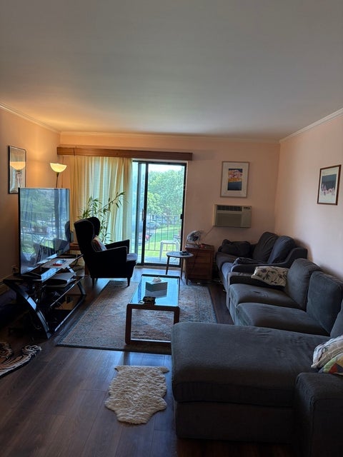 Tiny photo for 7211 WOLF Road #412A, Indian Head Park, IL 60525 (MLS # 12723155)