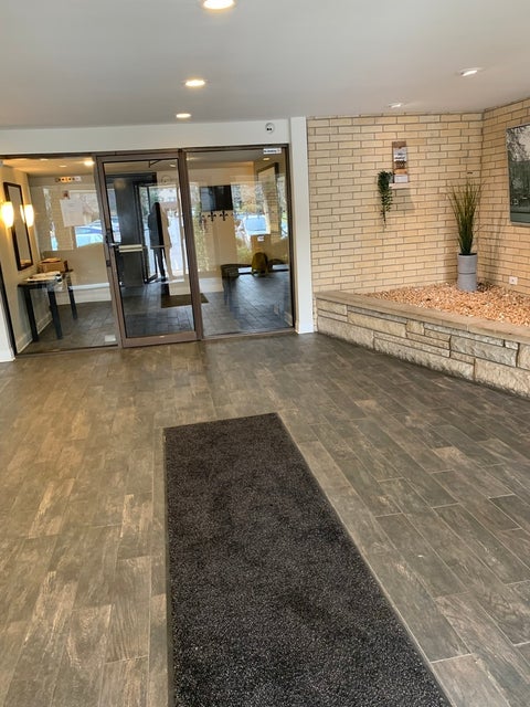 Tiny photo for 7211 WOLF Road #412A, Indian Head Park, IL 60525 (MLS # 12723155)