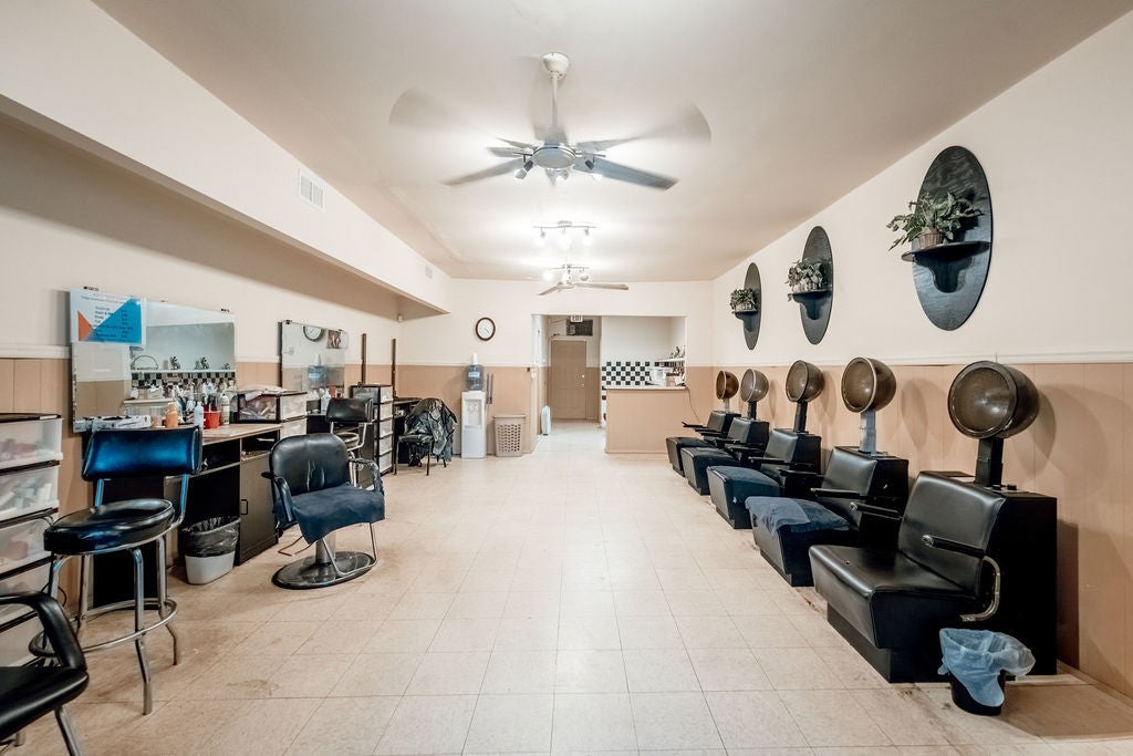 1748 W 79th Street