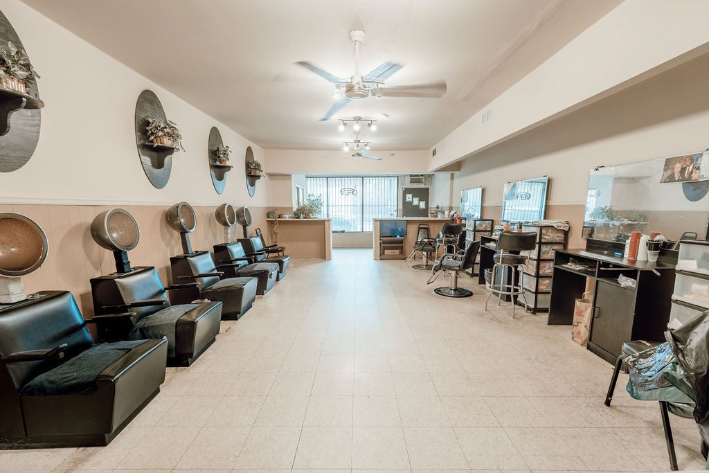 1748 W 79th Street
