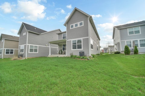 Tiny photo for 5 Nelson Lane, Hawthorn Woods, IL 60047 (MLS # 12675294)